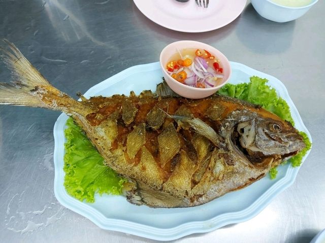 ตำนานร้านข้าวต้มโต้รุ่งของหัวหิน
