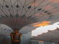 A Sunset Walk Through Madinah’s Courtyards 🌇