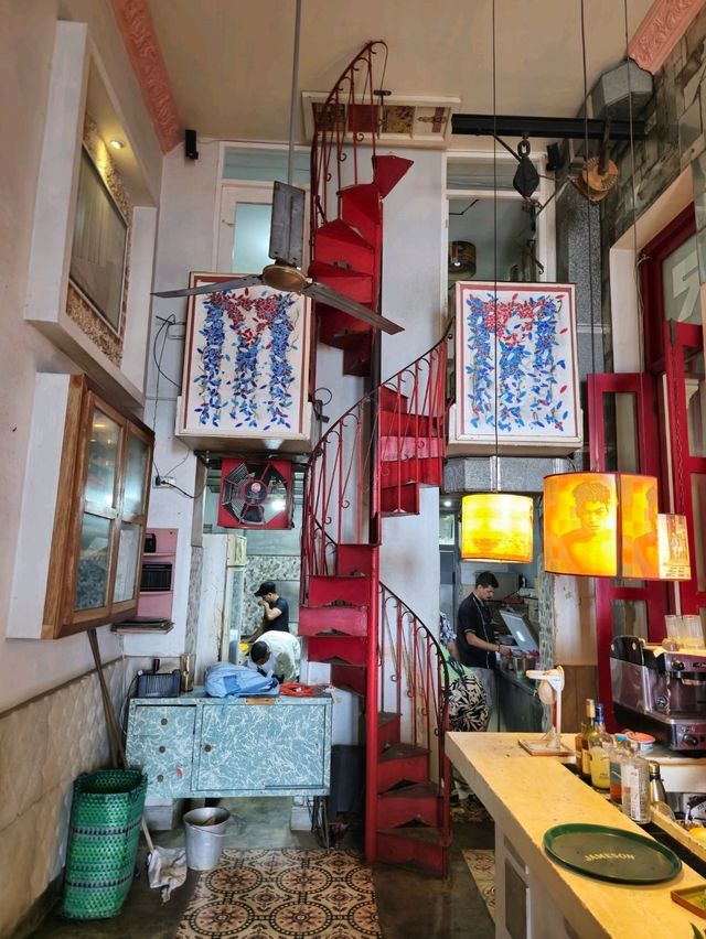 해외여행 쿠바 하바나의 갤러리 카페 Hostal Malecon 663