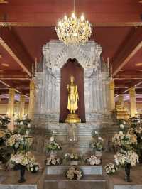 Stunning temple in Phrachuap Khiri Khan