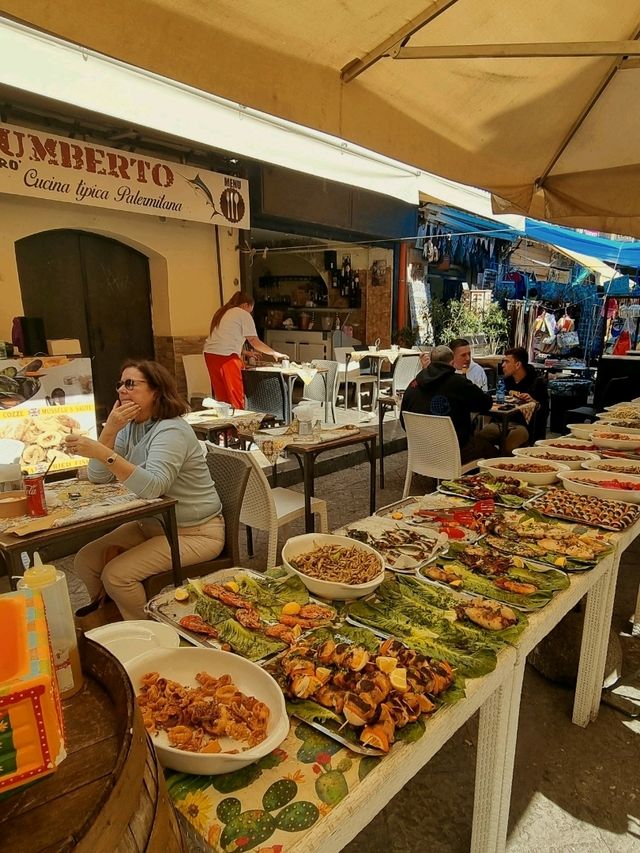 Tasty Moments at Mercato Ballarò – A Foodie’s Delight in Palermo