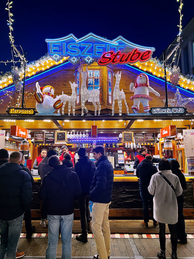 A Quick Christmas Escape: Karlsruhe Weihnachtsmarkt Magic 🇩🇪