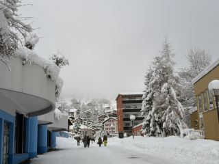 【スイス】 ロイカーバートLeukerbad ー スイスの温泉秘境