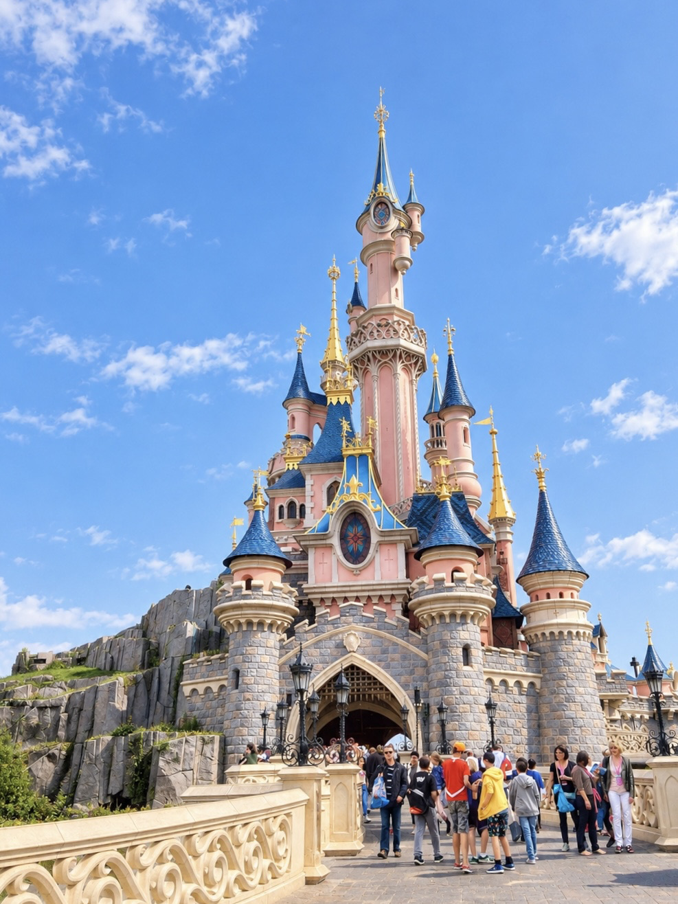🏰 Disneyland Paris: How much does a fairy tale cost and what do you need to know before going? 🎢🇫🇷
