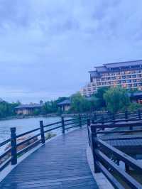 天屿湖假日酒店——熱帶風情溫泉，古船沙灘！