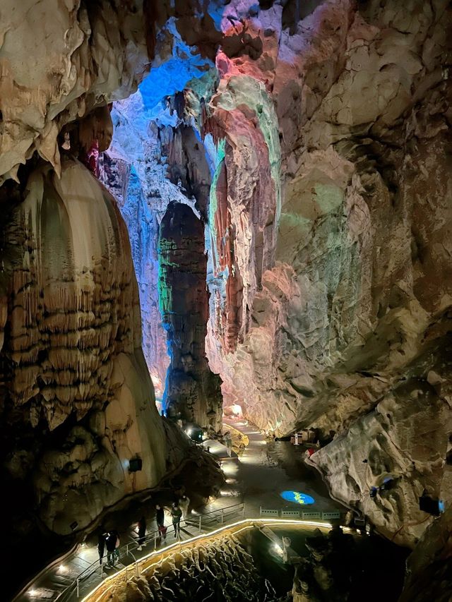 浙江杭州靈山幻境西湖第一洞天