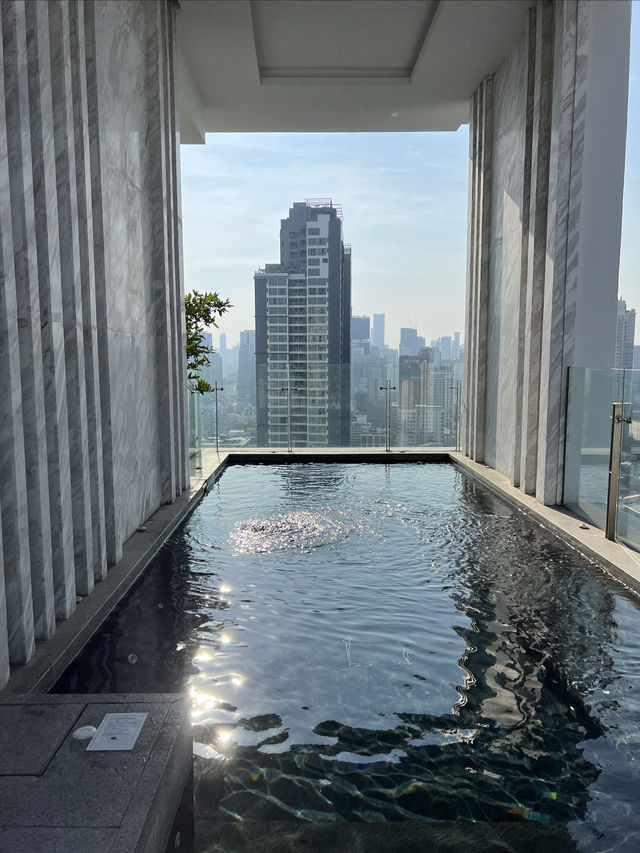 曼谷酒店| 擁有絕美游泳池的曼谷137酒店