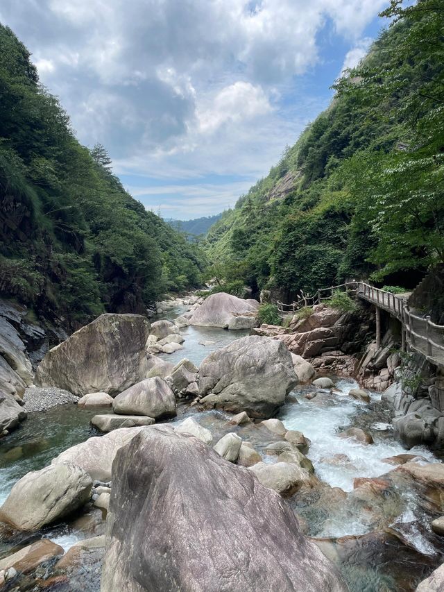 安徽宣城鄣山大峡谷小眾輕徒步好去處