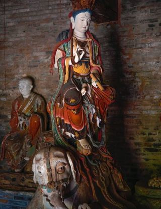The Buddhist statues of Chongqing Temple that touch the soul