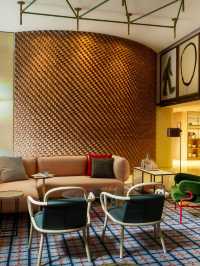 🛏️✨ Milan's Chic Stay: Room Mate Giulia's Charms 🇮🇹