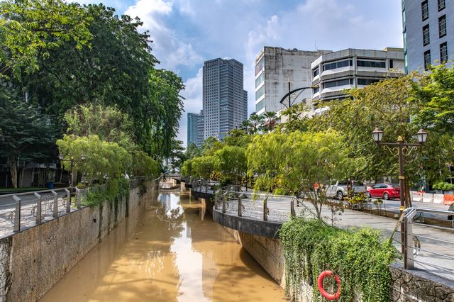新山阿福街：柔佛州最繁華口岸大道，匯集眾多商業中心！
