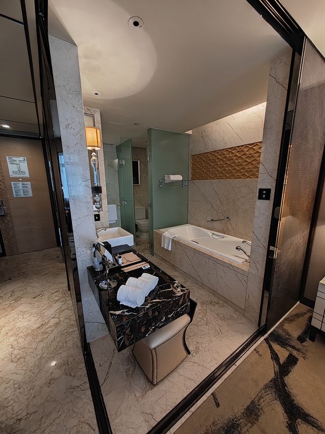 西安賽瑞喜來登大酒店。