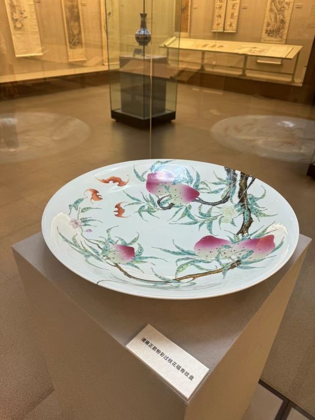 遼陽博物館。
