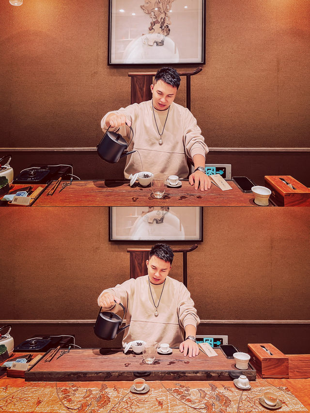 武夷山品茶之品山境茶室 | 嘉園千禧酒店內。