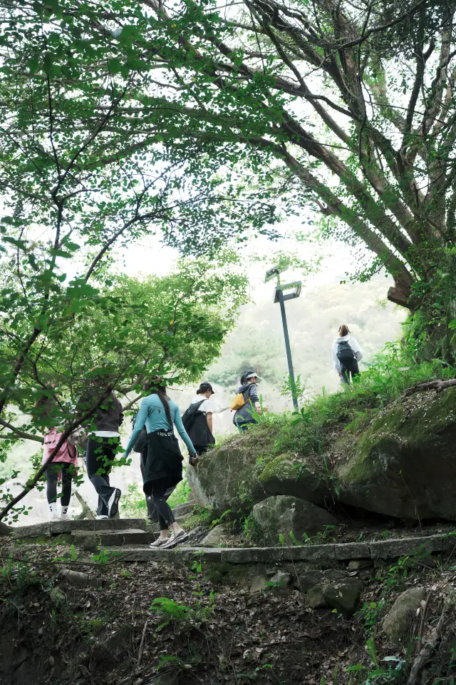 Conquer Liuping Mountain, a Challenge and Beautiful Scenery!