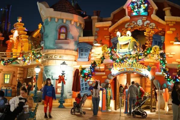 Experience the Magic of Disneyland at Night