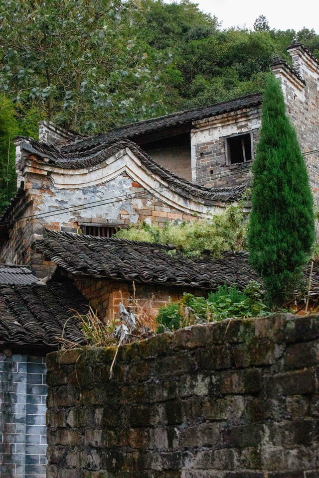 你敢信？真不是徽州，湖南也有百年徽派古村？