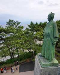 "浪花與歷史交融：高知桂濱海灘的無限魅力" 