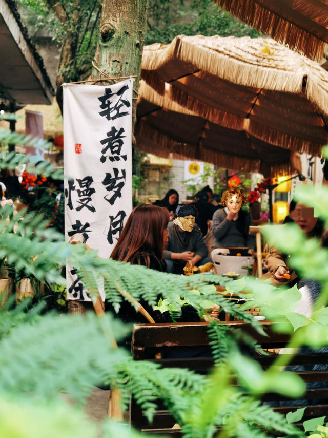 In Tuwan, there’s a quiet and unique cultural and creative park — Zhongmian Courtyard.