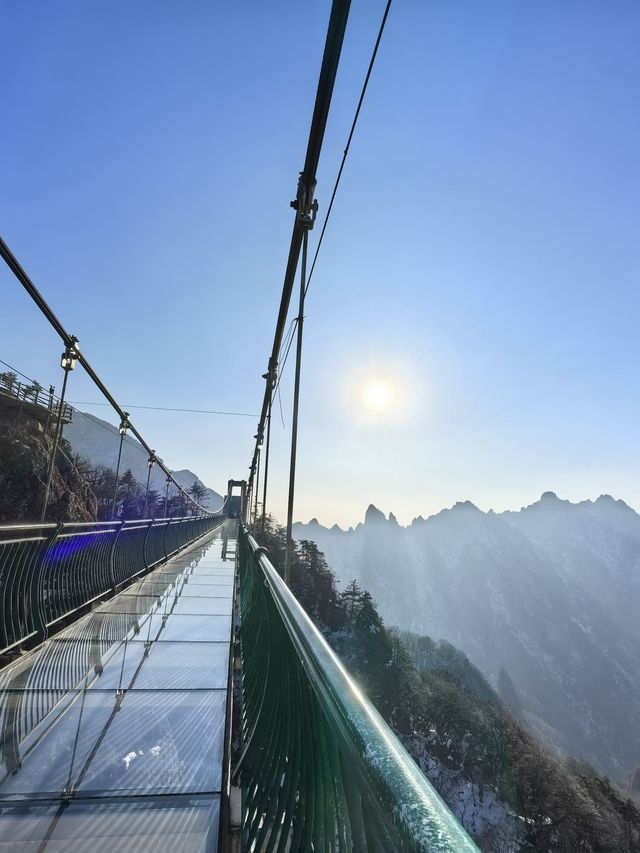 小長假2日暢遊樂山 玩轉不停歇