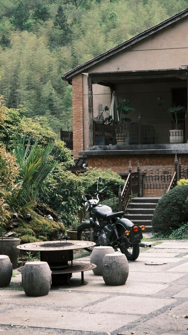 靜廬瀾柵｜春天擁有屬於它的獨一無二，山谷溪流蜿蜒是最好的陪伴