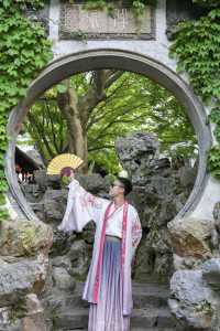終於在惠山古鎮的，等到了國風春遊季