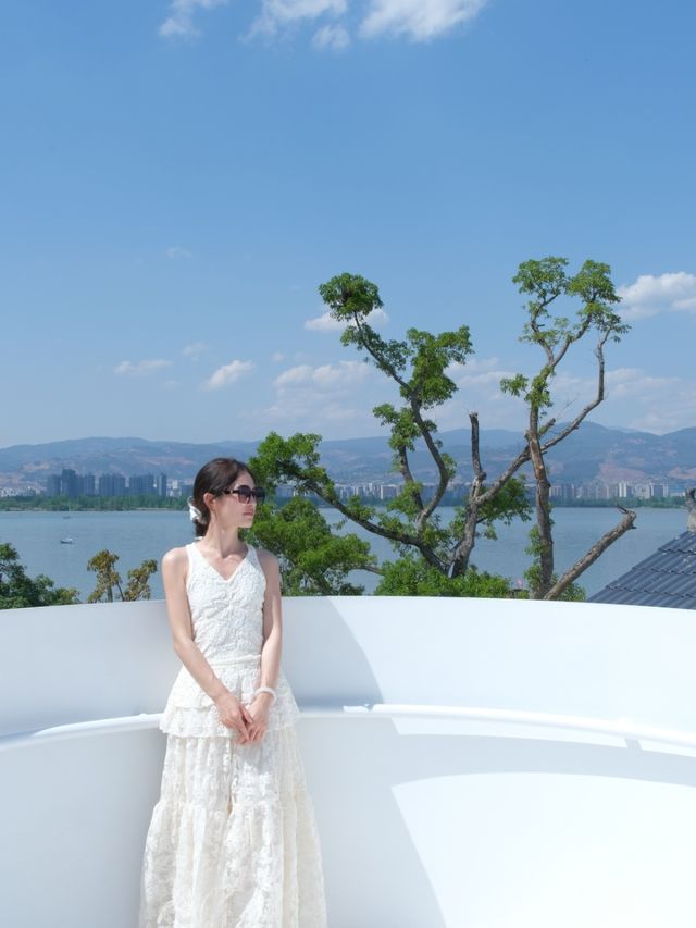 假裝在聖托里尼！我住進了西昌人的"濟州島"