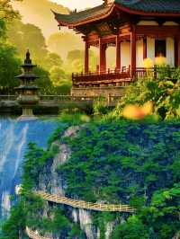 莫以宜春遠，江山多勝遊