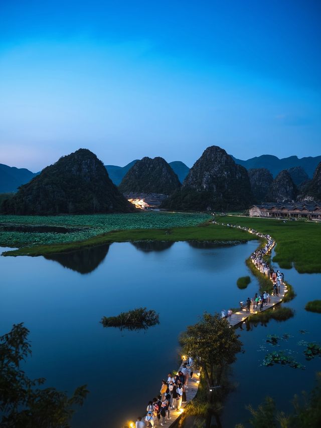 普者黑萬畝荷塘盛放！雲南夏日必訪山水田園