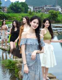 文山秘境！划船穿溶洞，探秘「現實版桃花源」壩美村