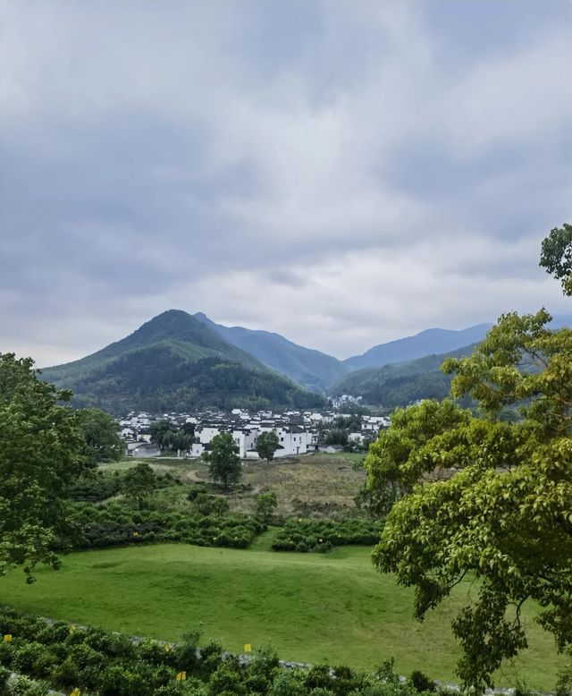 宏村﹣碧山﹣南屏﹣西遞﹣西溪﹣呈坎﹣黃山