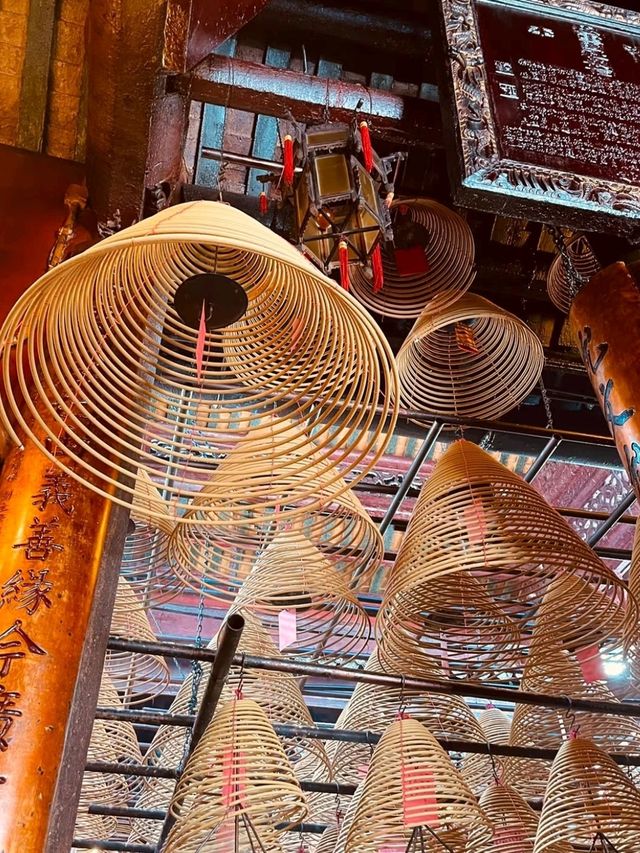 Amazing Hong Kong | Man Mo Temple Amazing Hong Kong | Man Mo Temple