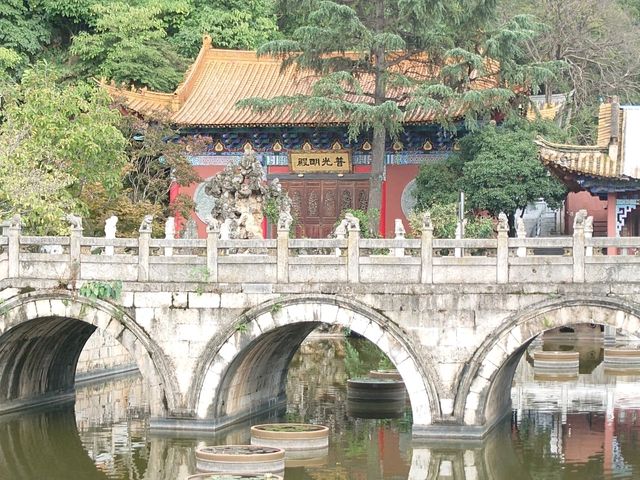 昆明_圓通寺裡大小乘