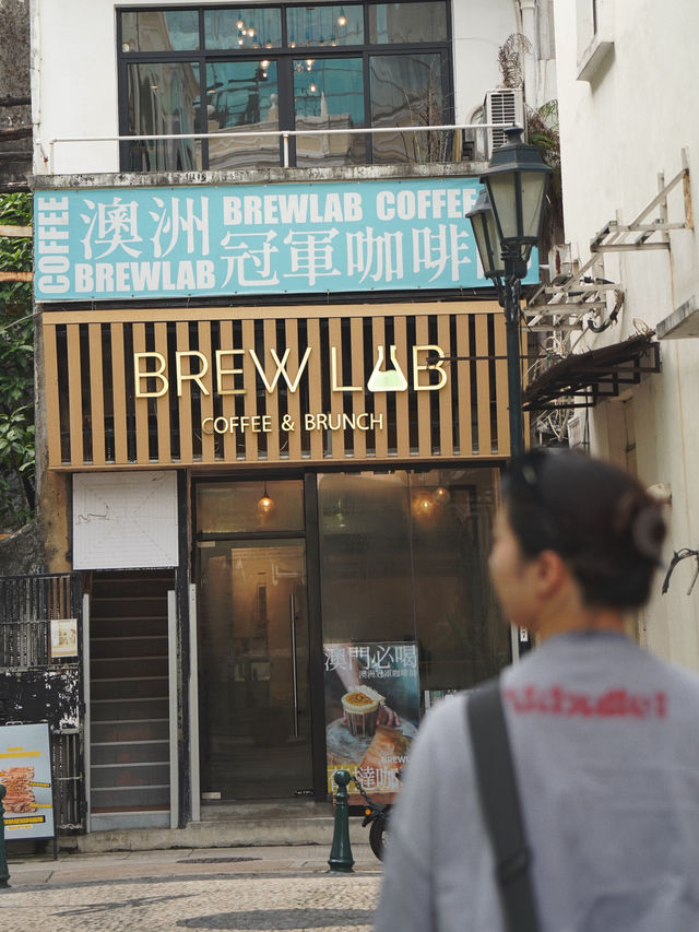In Macau, even without searching for guides, I was able to clock in to my favorite coffee shop