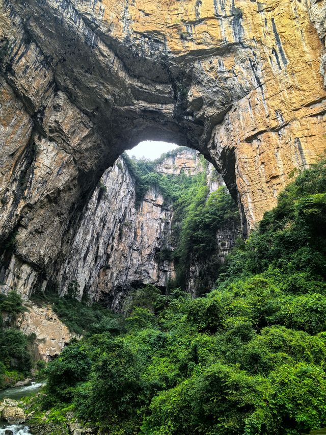 織金大峽谷——溶洞，峽谷，暗河，瀑布融為一體的奇觀