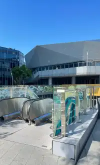 上海蓋章·一尺花園定海神針店