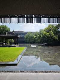 像美術館一樣的酒店