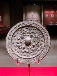 探秘千年古鏡！漢代美學在佛山震撼展出（佛山市博物館）