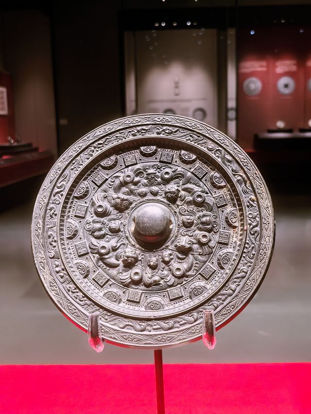 探秘千年古鏡！漢代美學在佛山震撼展出（佛山市博物館）