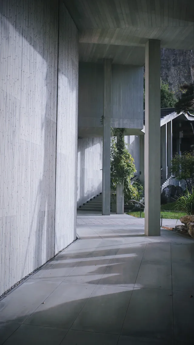 用雨過天青雲破處來描摹的宋之色