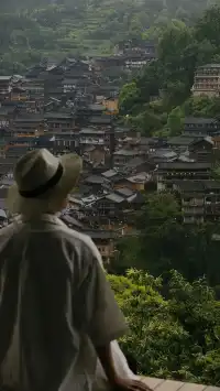 live實拍煙雨繚繞的苗寨也太出片了