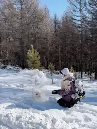 人,下雪天世界就變成了童話