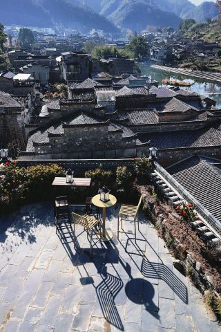 The artistic conception of "sky blue waiting for the misty rain" is embodied in Yaoli Ancient Town!