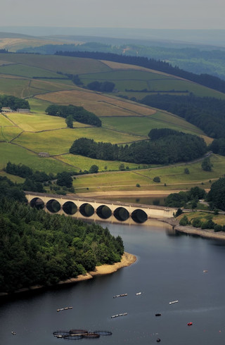 Peak District 1-day tour guide|Hidden wilderness + iconic filming locations