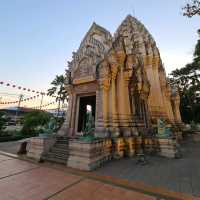 ไหว้ศาลเจ้าพ่อหลักเมือง และศาลหลักเมือง บุรีรัมย์'