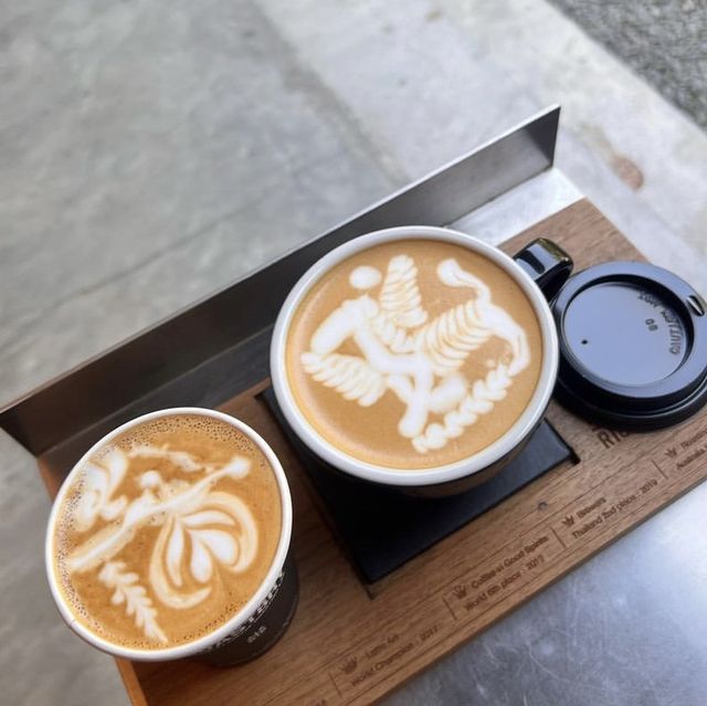 ROAST8RY CAFE