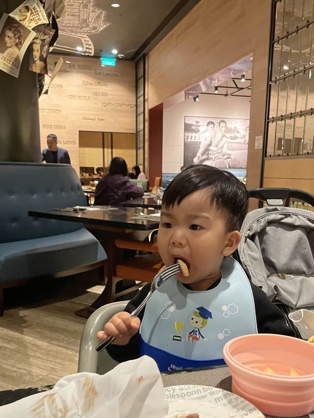 CP值極高嘅澳門自助早餐～0-5歲小朋友免費！
