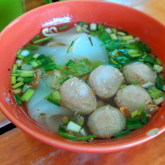 🍜 ก๋วยเตี๋ยวหน้าไปรษณีย์ อร่อย เปิดยันดึก 🌌
