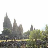 A temple with 240 temples inside? Come!