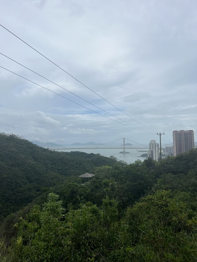 Hiking route from Tsuen Wan for nice view & food